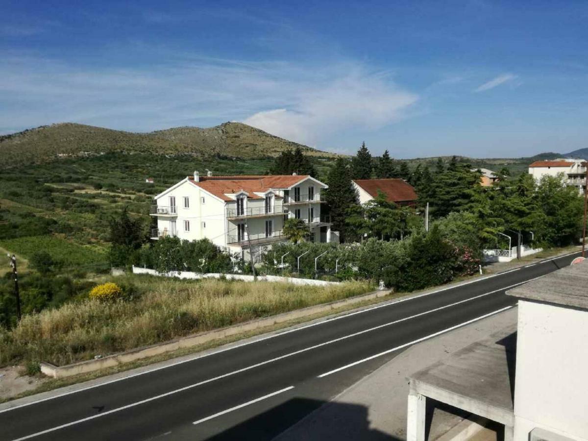 Apartments Mira Jadrtovac Esterno foto