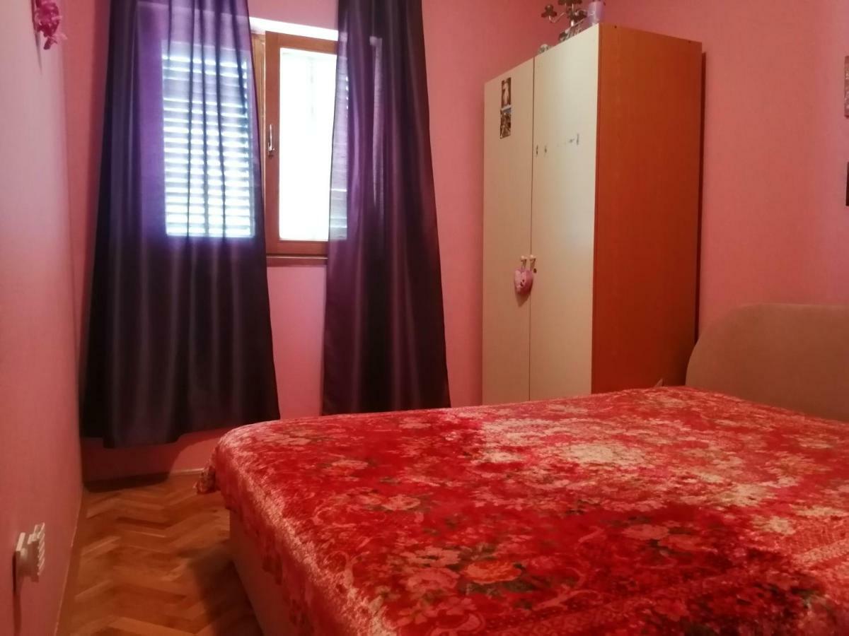 Apartments Mira Jadrtovac Esterno foto